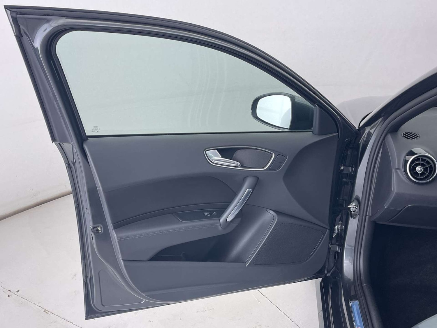 Used Audi A1 2015 for sale - 77236261: Photo 27