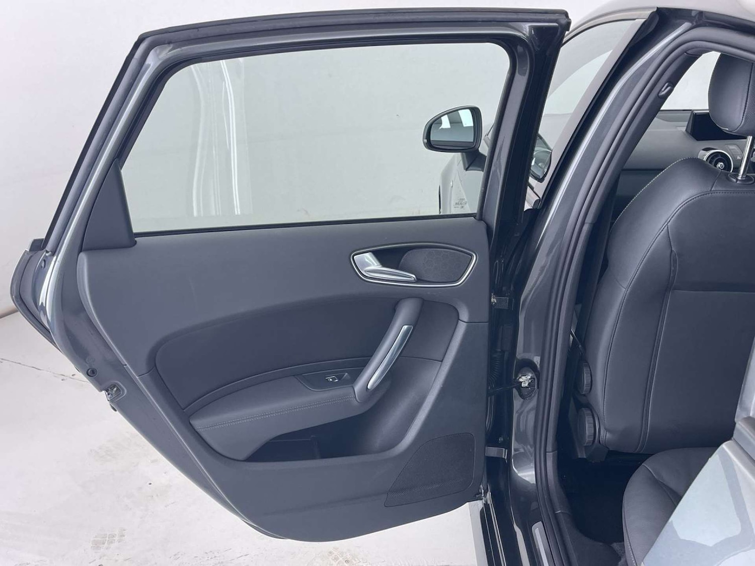 Used Audi A1 2015 for sale - 77236261: Photo 28