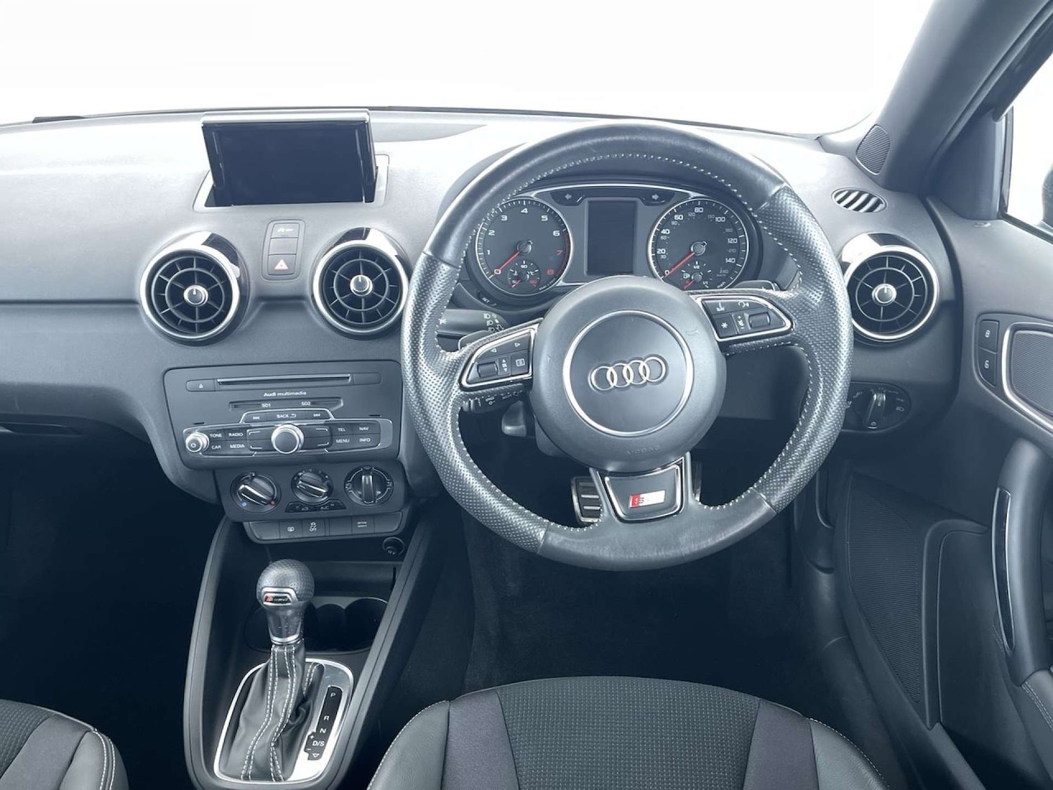 Used Audi A1 2015 for sale - 77236261: Photo 35
