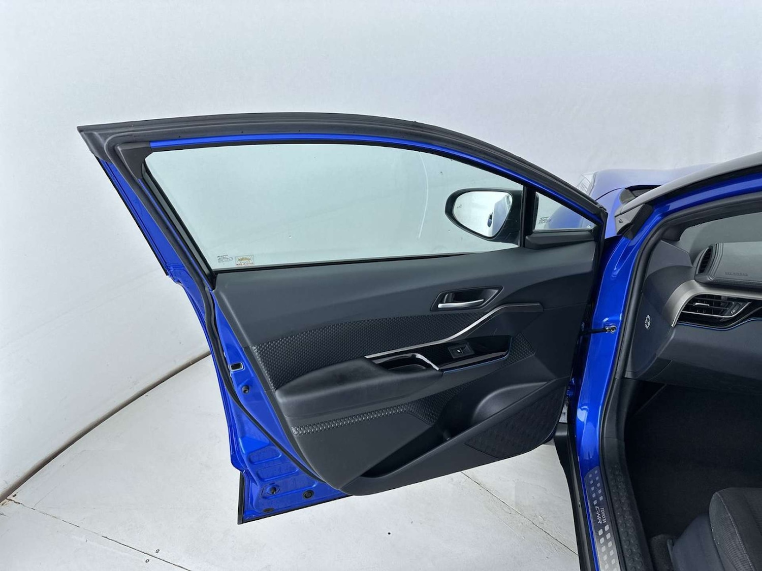 Used Toyota C-HR 2018 for sale - 77406151: Photo 27