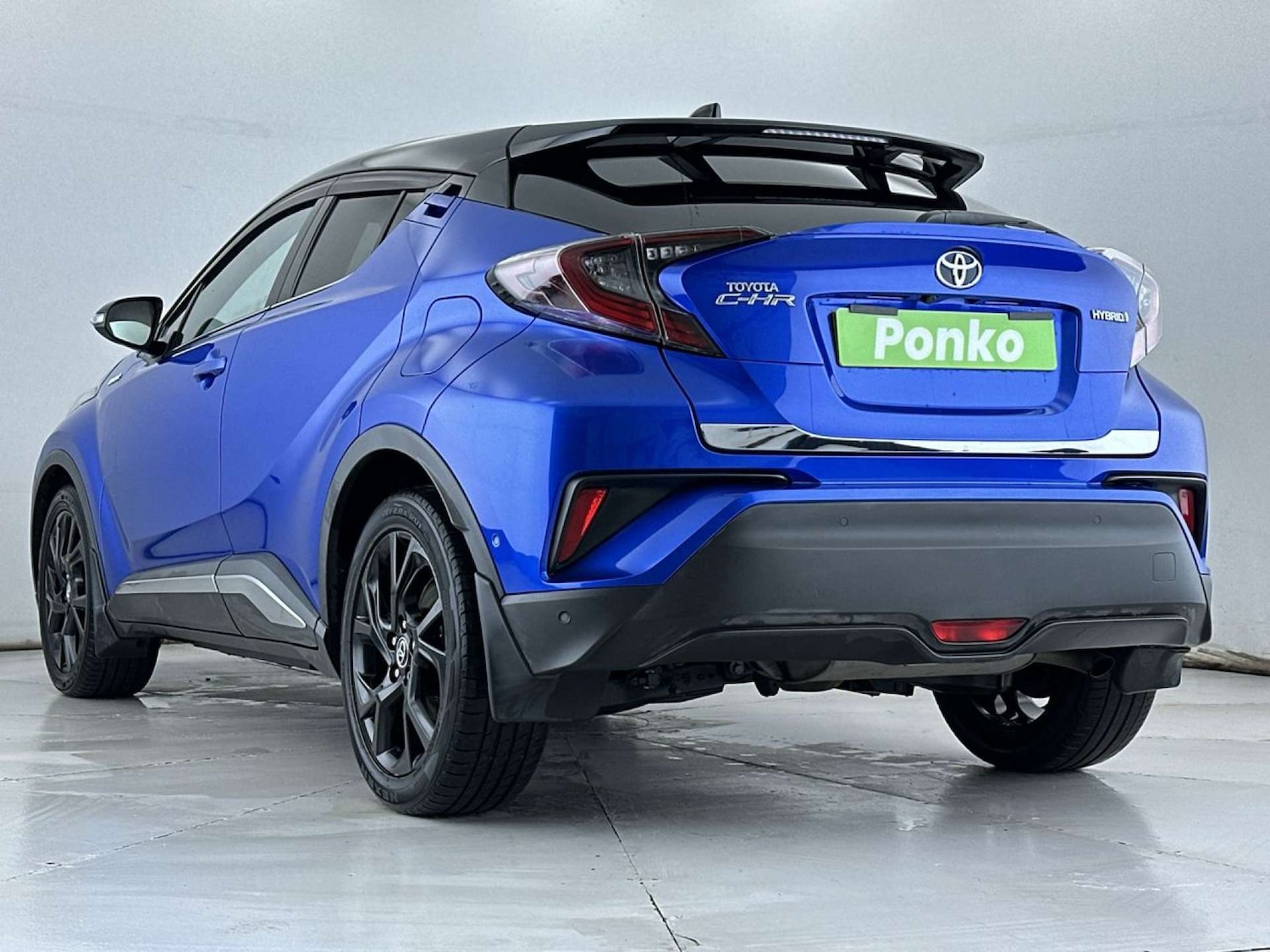 Used Toyota C-HR 2018 for sale - 77406151: Photo 3