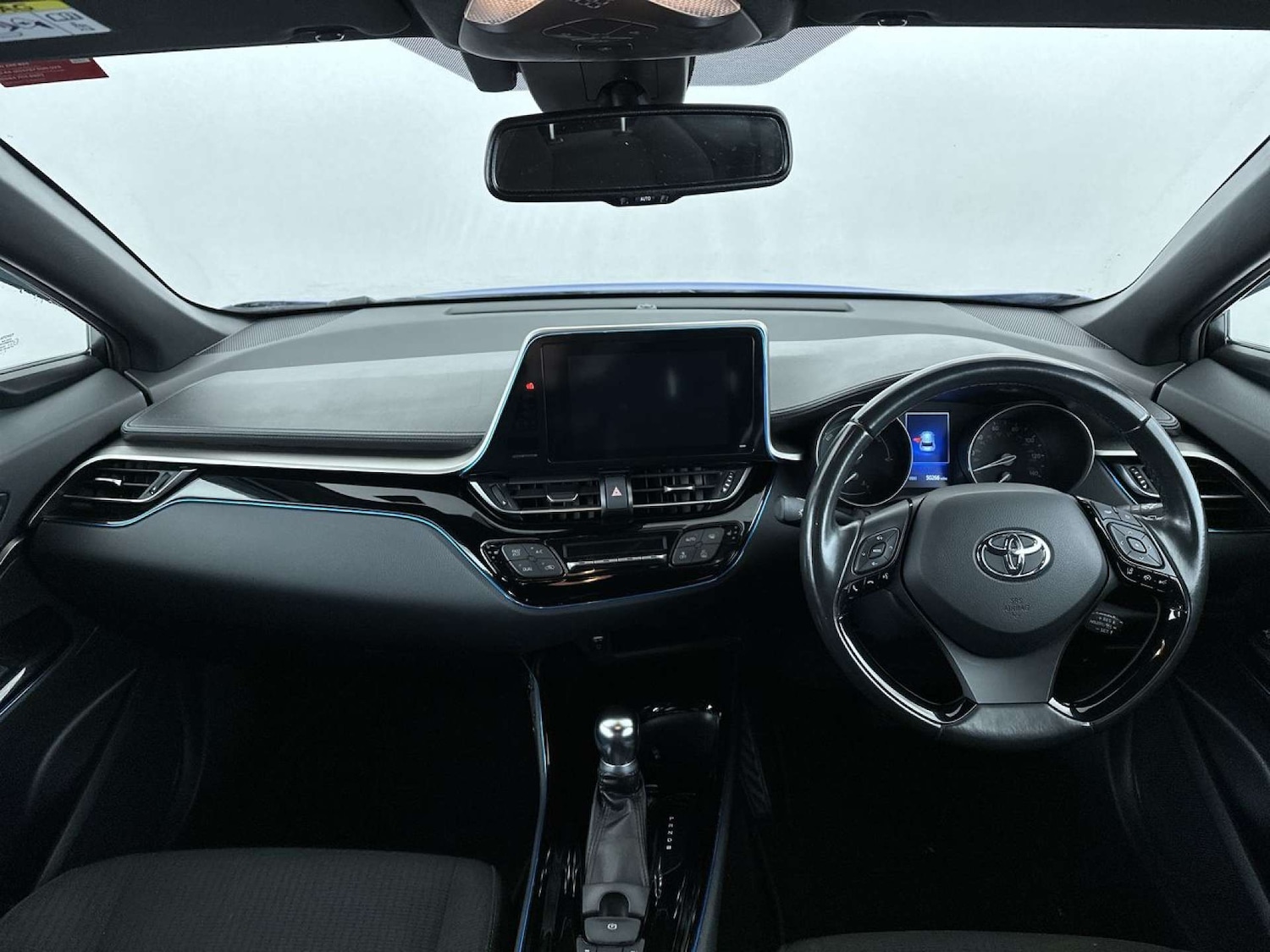 Used Toyota C-HR 2018 for sale - 77406151: Photo 8