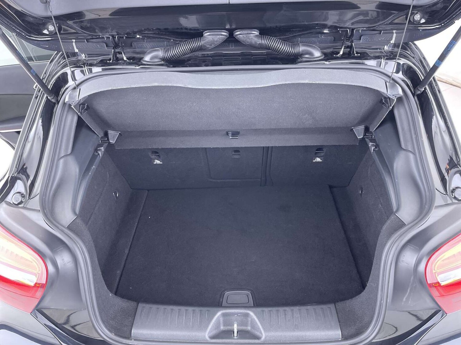 Used Mercedes-Benz A-Class 2017 for sale - 76623851: Photo 10