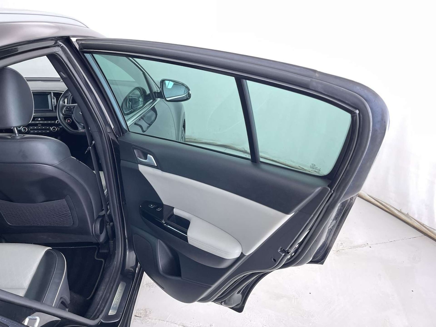 Used Kia Sportage 2017 for sale - 76623850: Photo 30