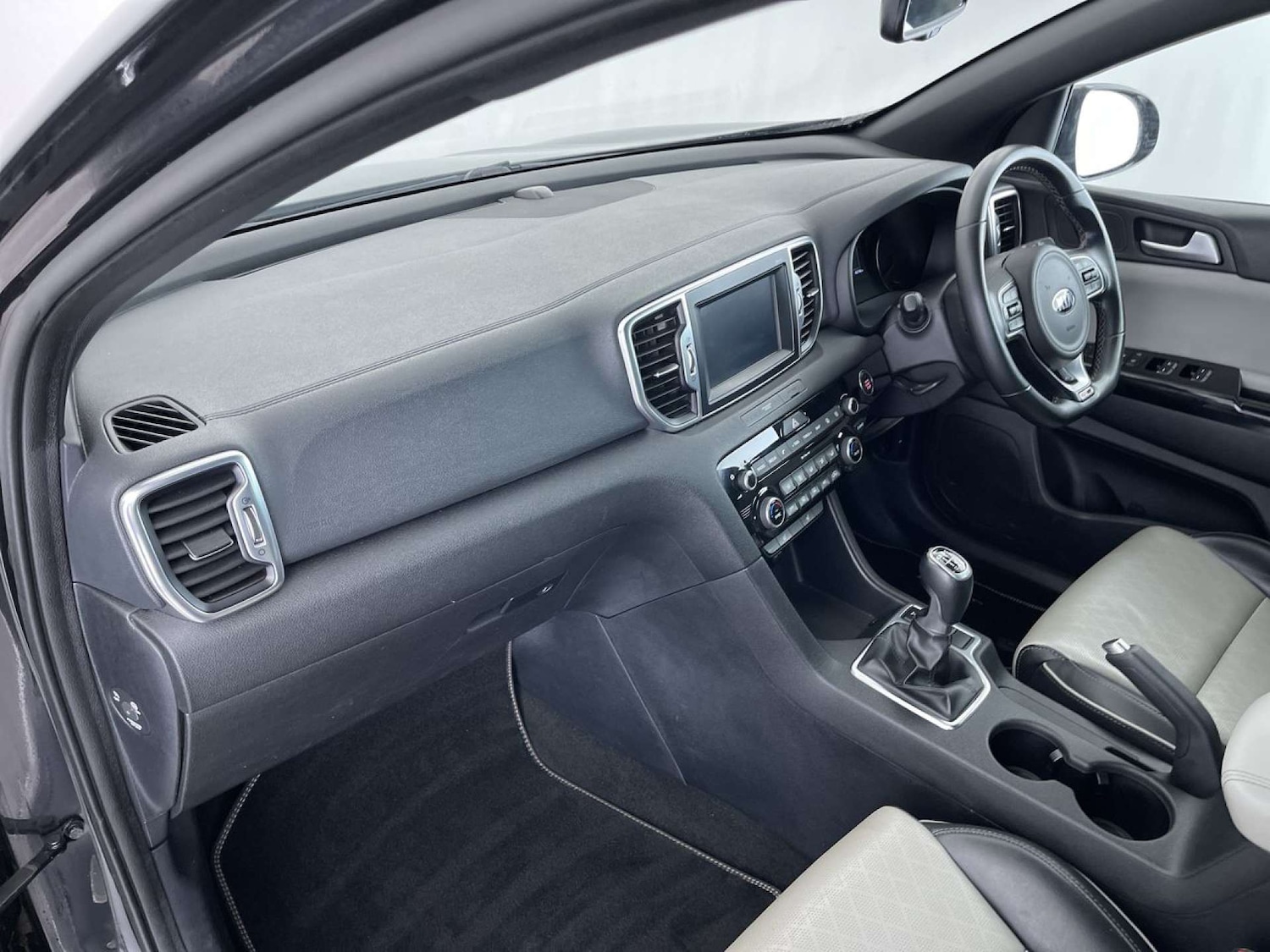 Used Kia Sportage 2017 for sale - 76623850: Photo 32