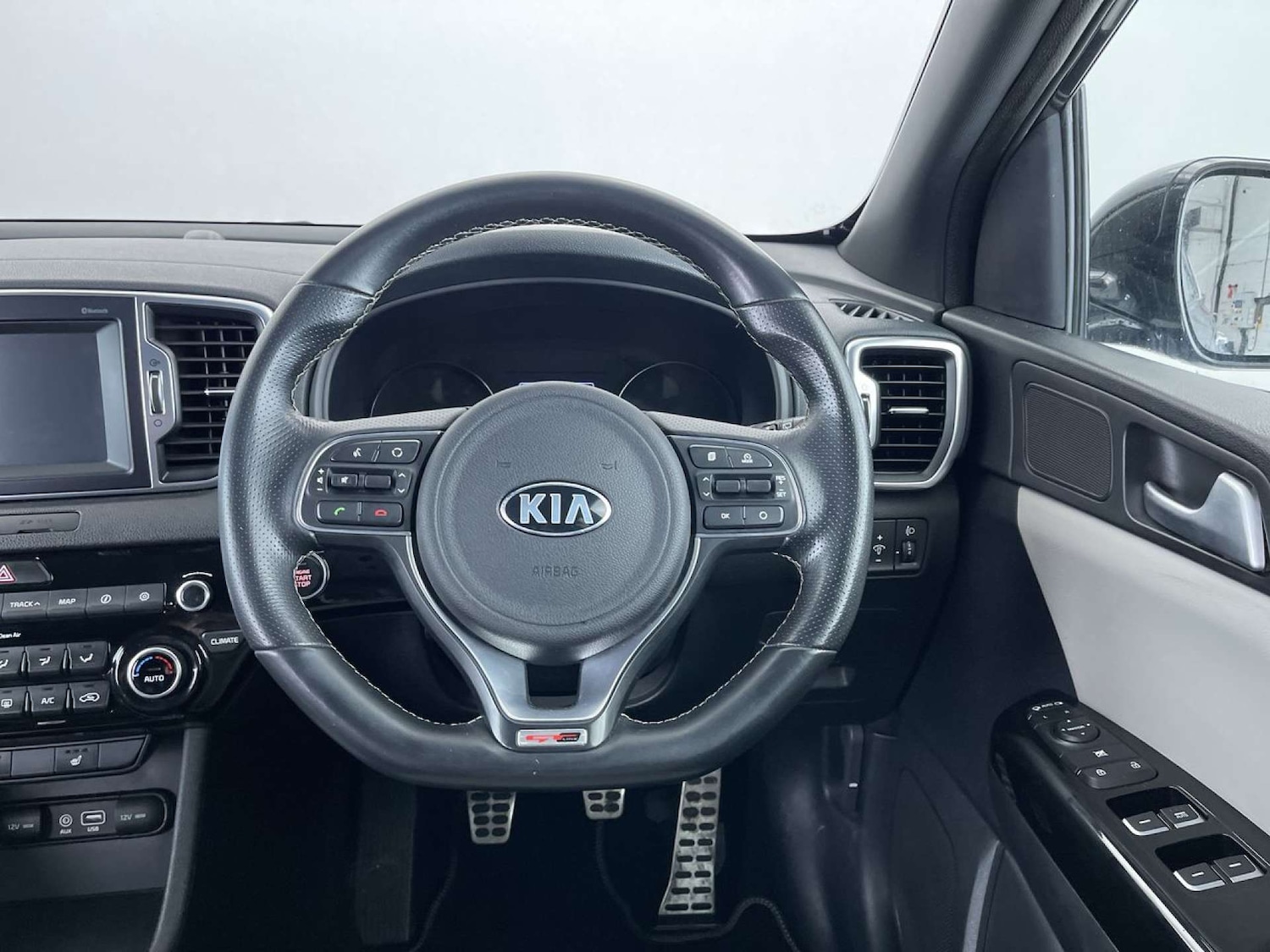 Used Kia Sportage 2017 for sale - 76623850: Photo 36