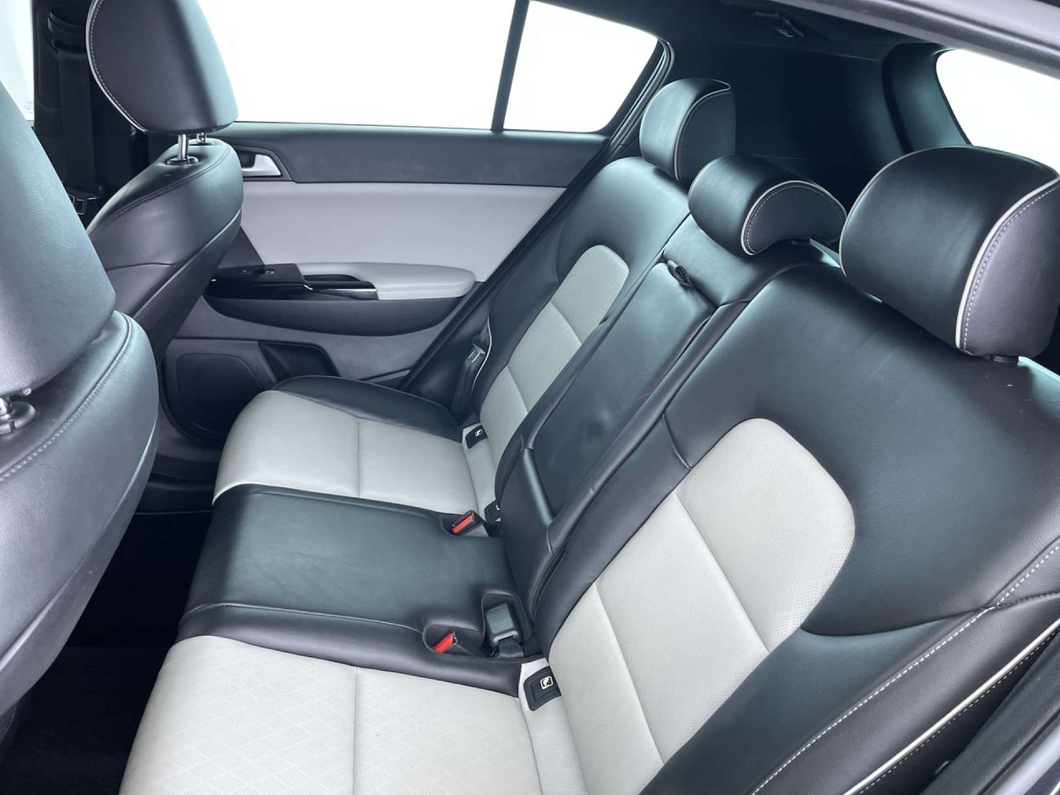 Used Kia Sportage 2017 for sale - 76623850: Photo 9