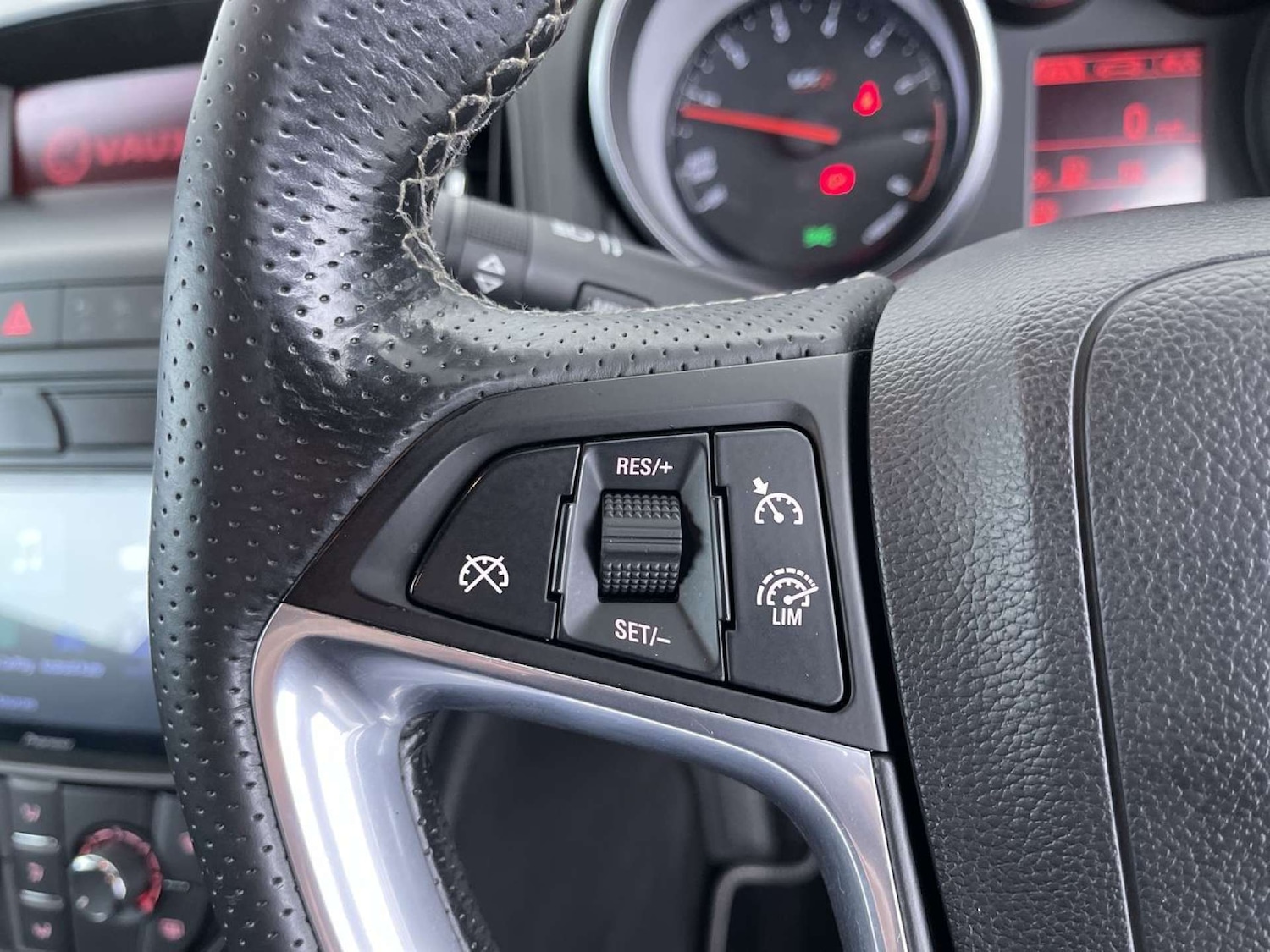 Used Vauxhall Astra GTC 2015 for sale - 78057255: Photo 48