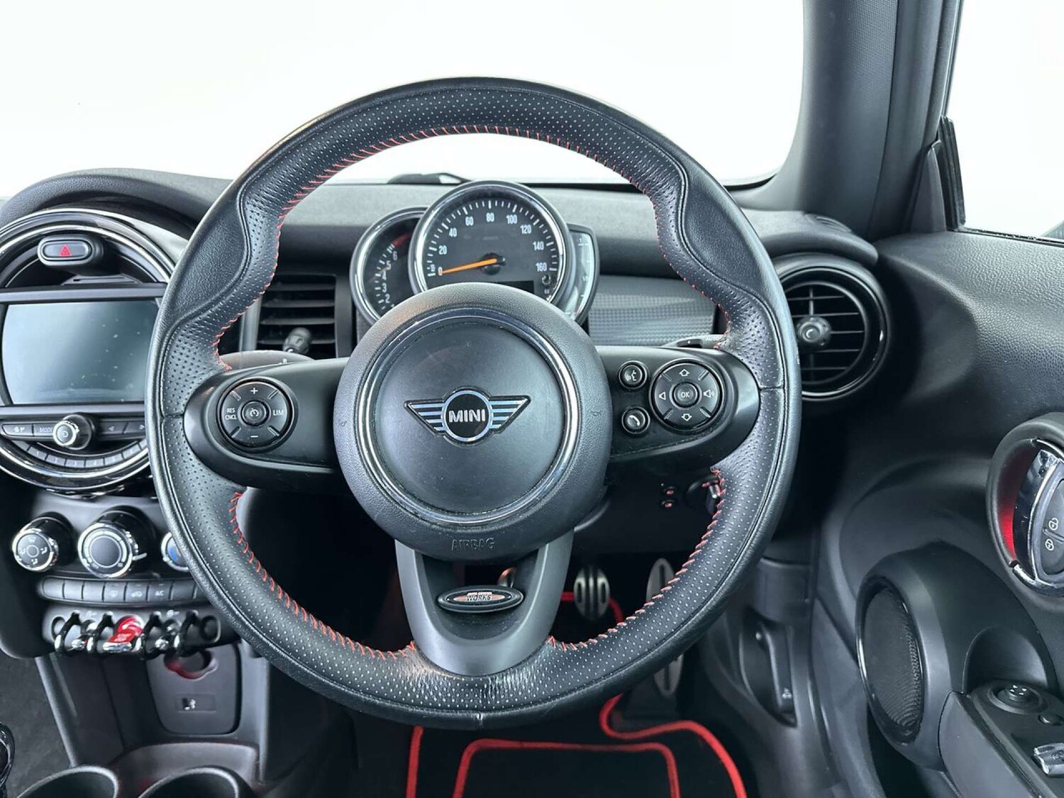 Used MINI Hatch 2019 for sale - 78061447: Photo 33