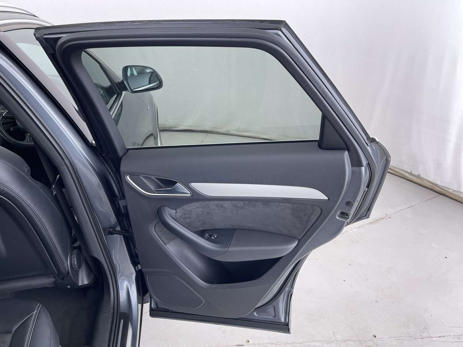 Used Audi Q3 2015 for sale - 77643198: Photo 30