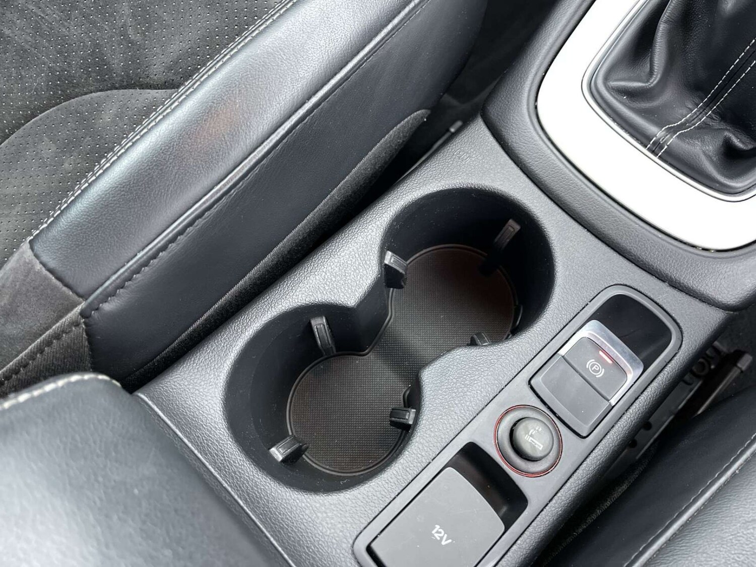 Used Audi Q3 2015 for sale - 77643198: Photo 48