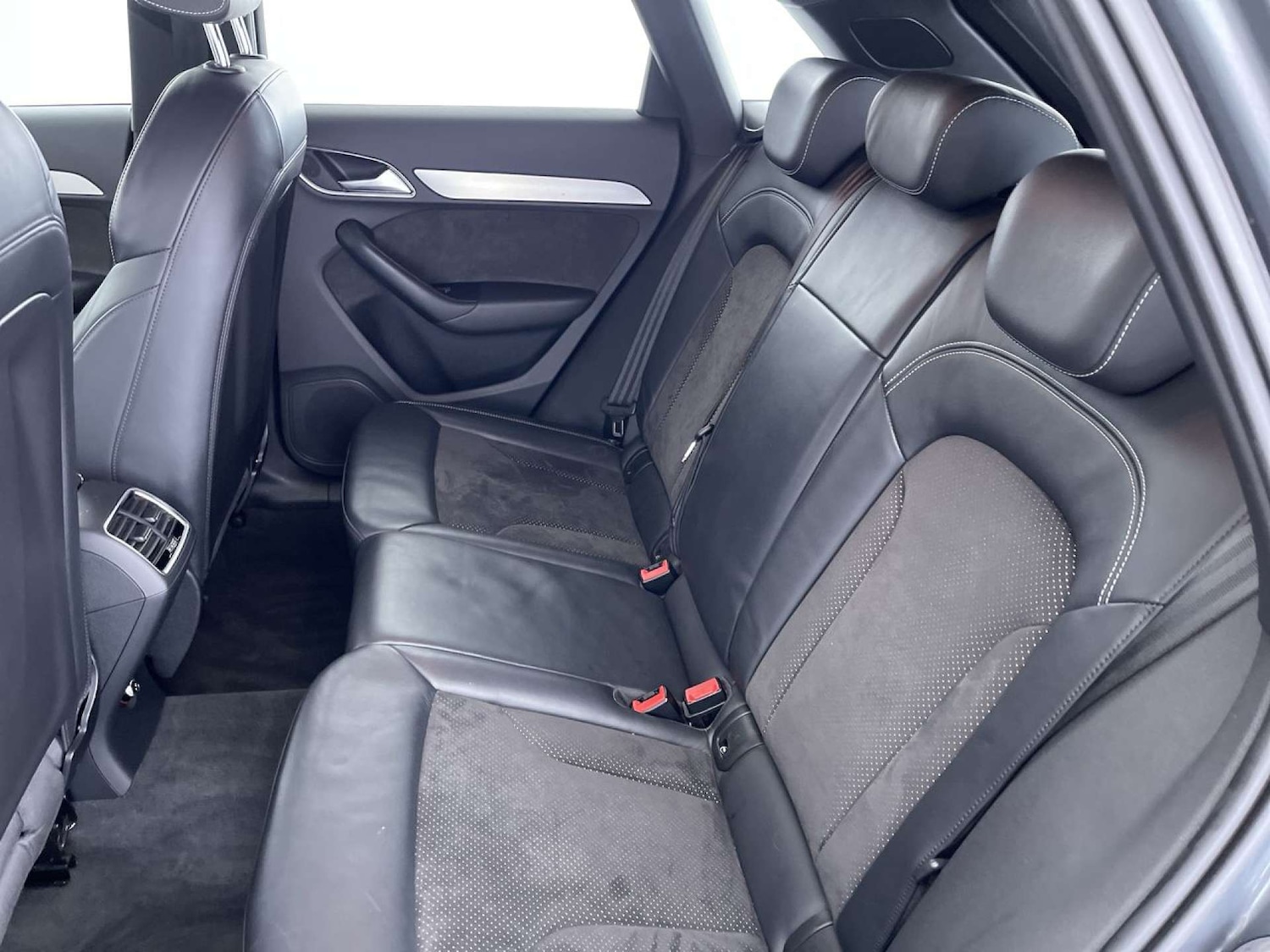 Used Audi Q3 2015 for sale - 77643198: Photo 9