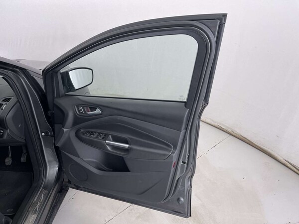 Used Ford Kuga 2016 for sale - 76170876: Photo 29
