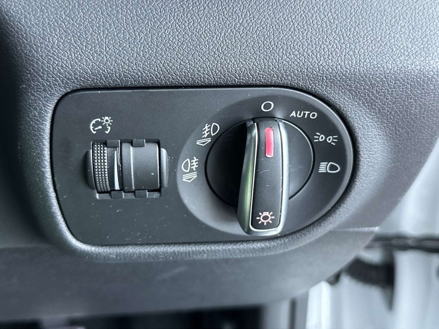 Used Audi A1 2018 for sale - 77492537: Photo 47