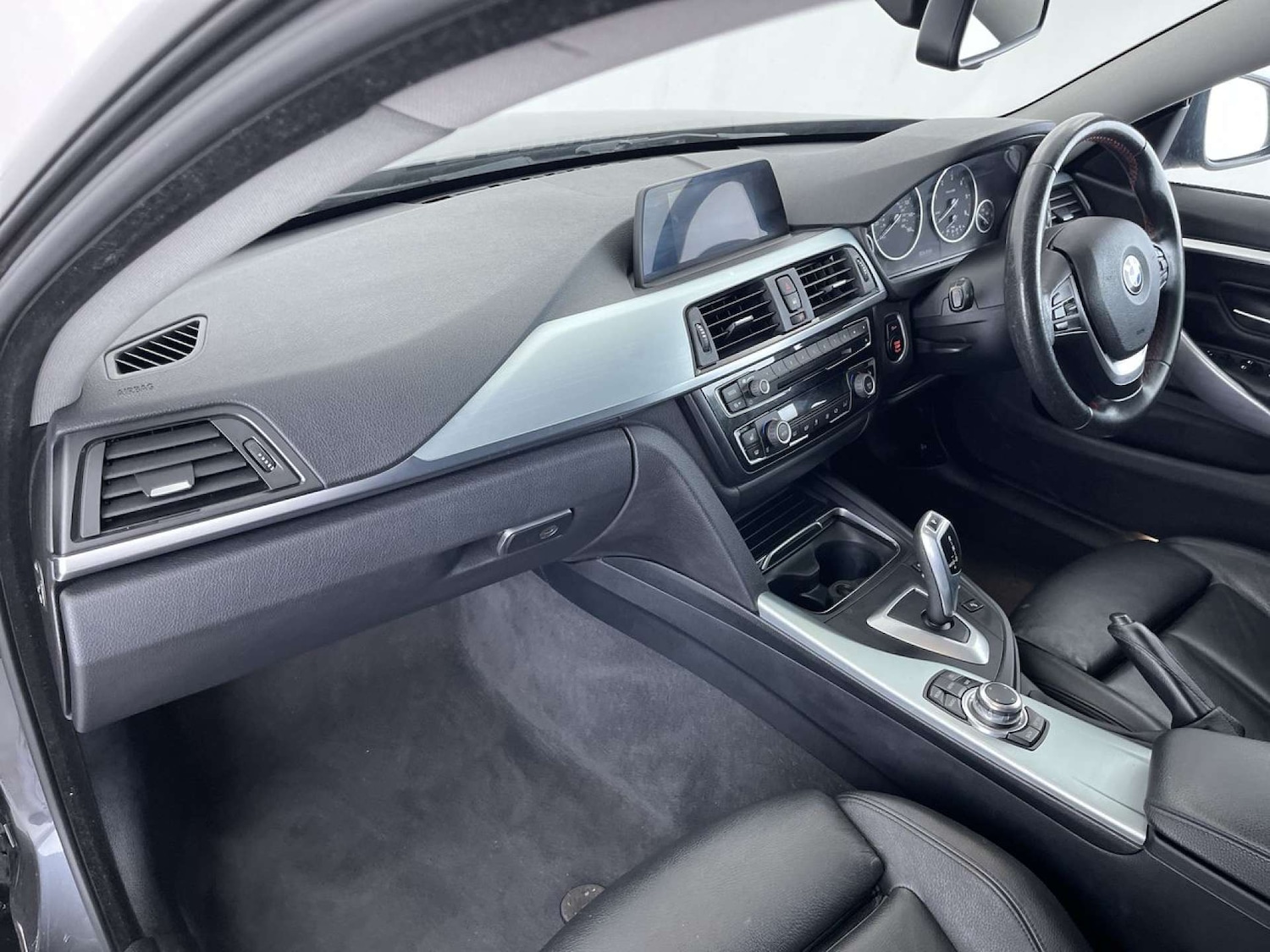 Used BMW 4 Series 2016 for sale - 77168102: Photo 32