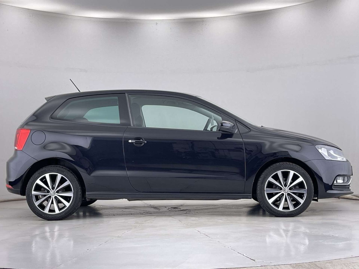 Used Volkswagen Polo 2015 for sale - 76542277: Photo 15