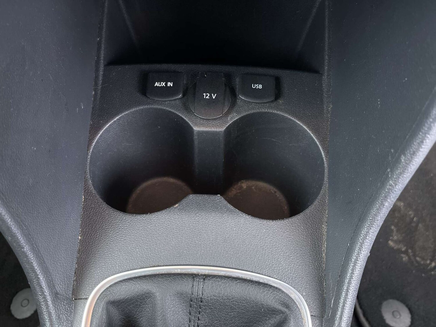 Used Volkswagen Polo 2015 for sale - 76542277: Photo 45