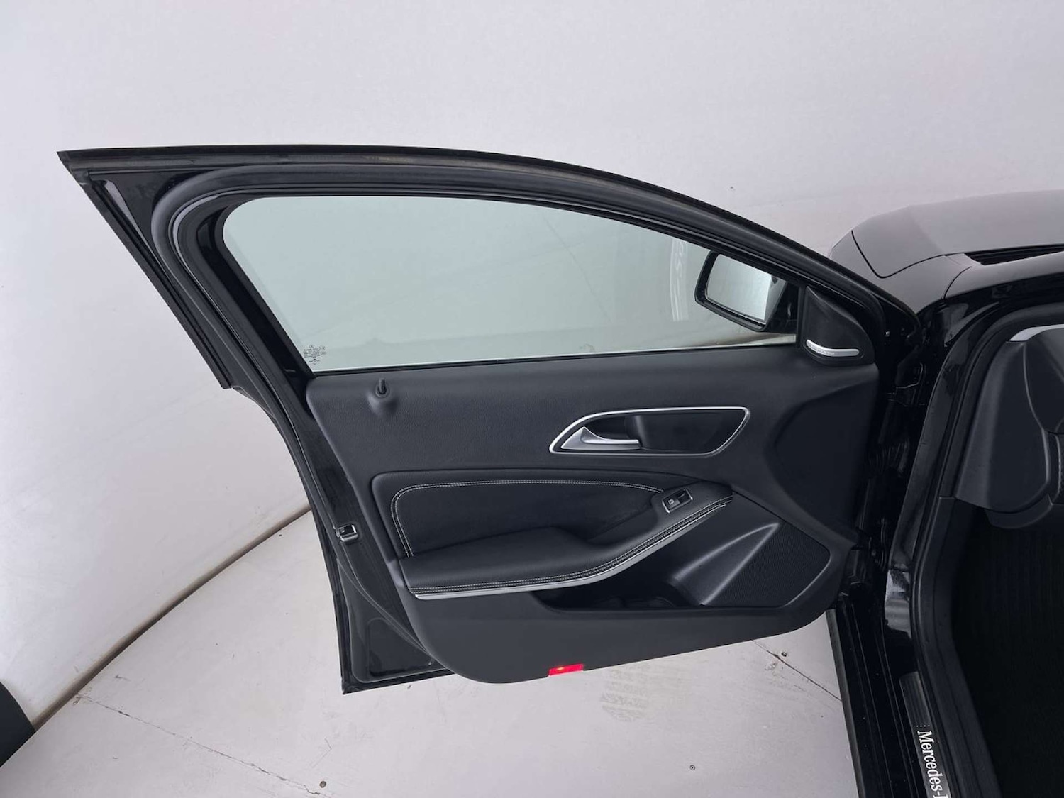 Used Mercedes-Benz A-Class 2015 for sale - 76628223: Photo 24