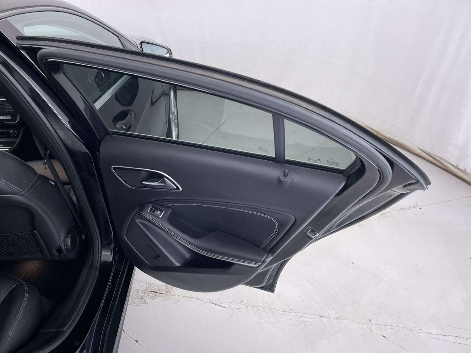 Used Mercedes-Benz A-Class 2015 for sale - 76628223: Photo 27