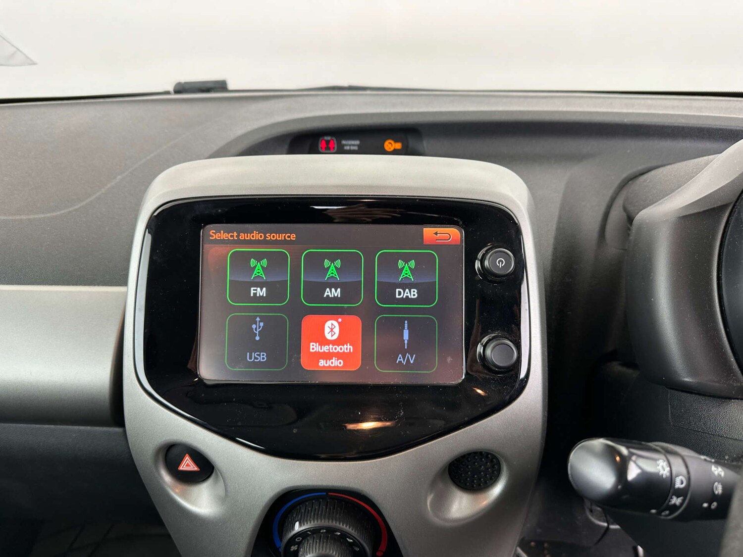 Used Peugeot 108 2015 for sale - 77967963: Photo 14