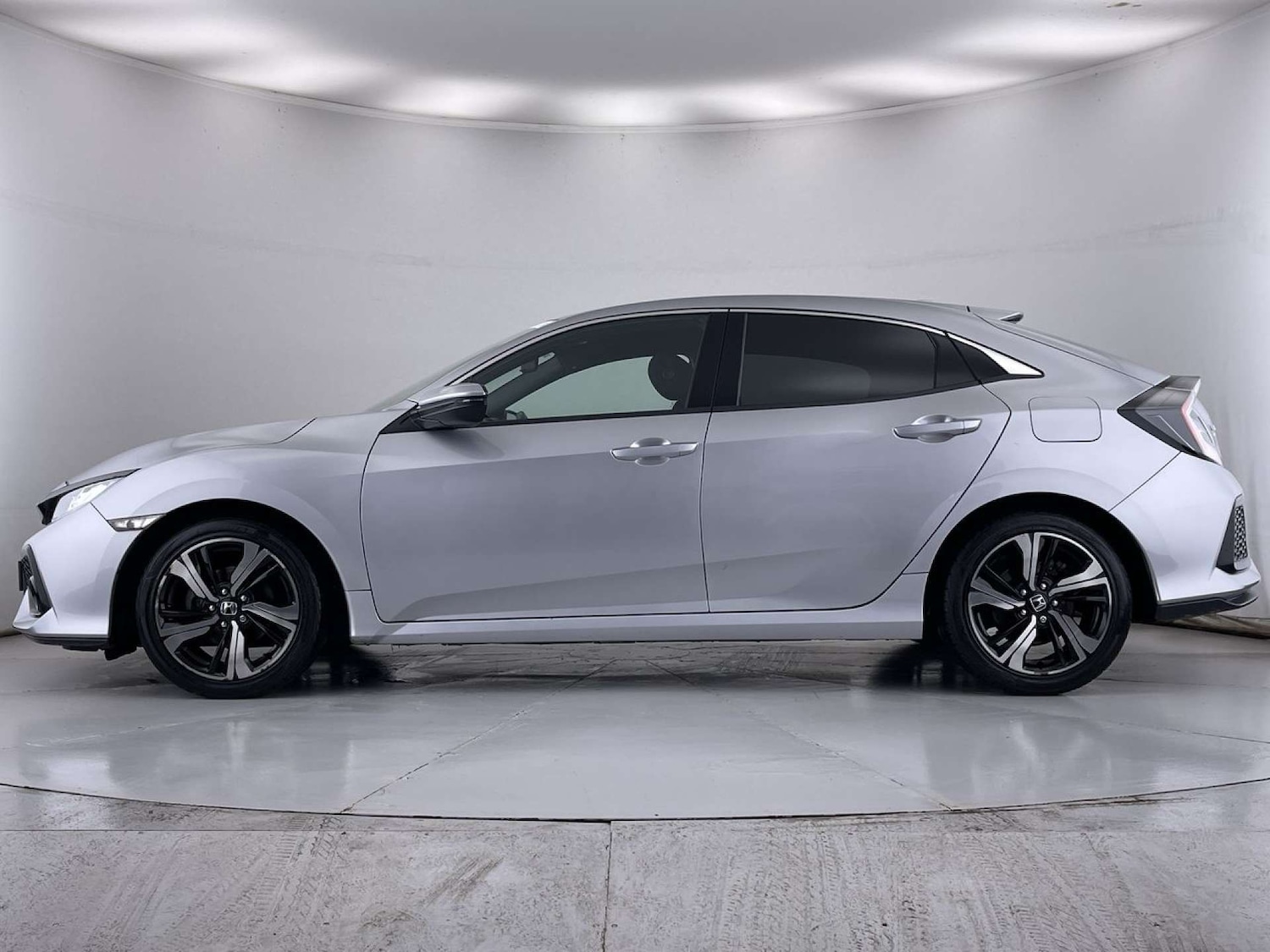 Used Honda Civic 2018 for sale - 76919205: Photo 16