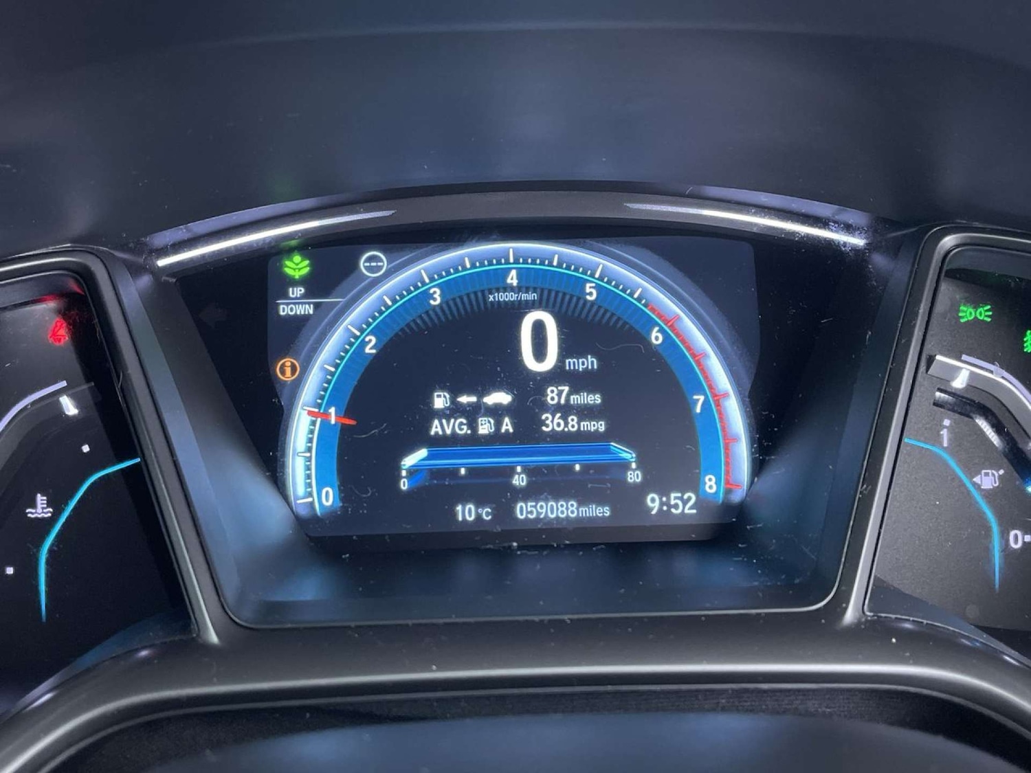 Used Honda Civic 2018 for sale - 76919205: Photo 39