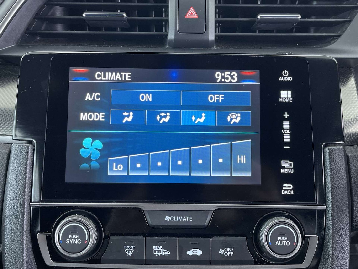 Used Honda Civic 2018 for sale - 76919205: Photo 45