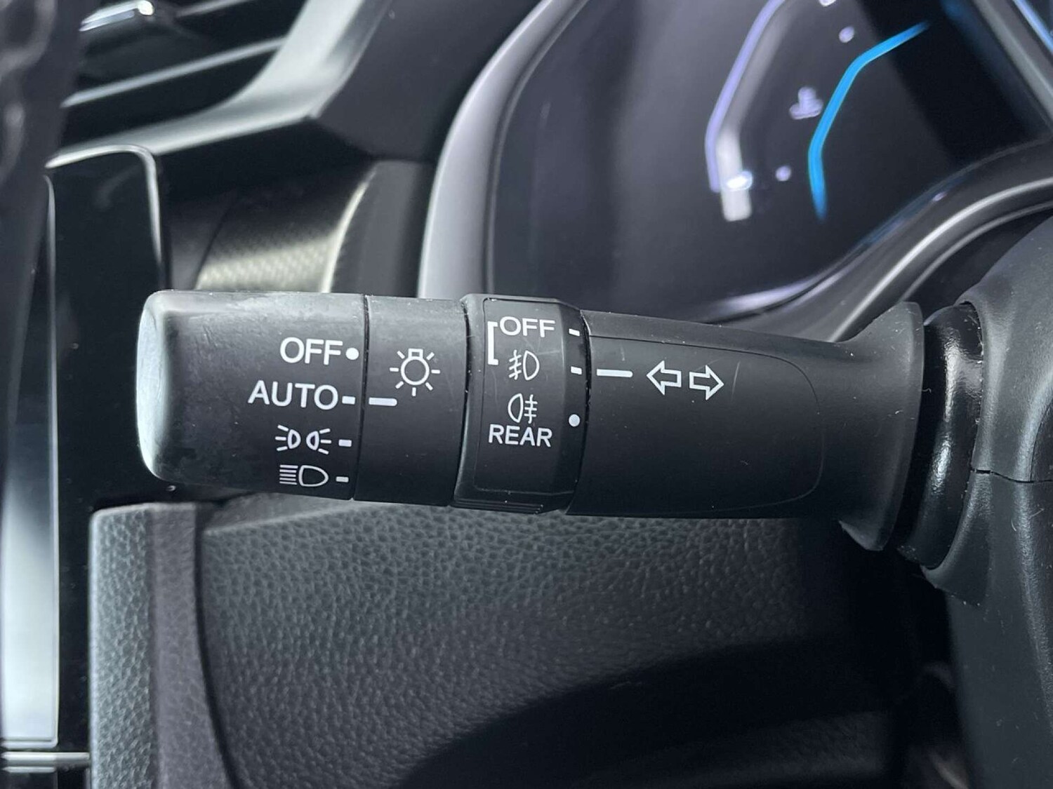 Used Honda Civic 2018 for sale - 76919205: Photo 54