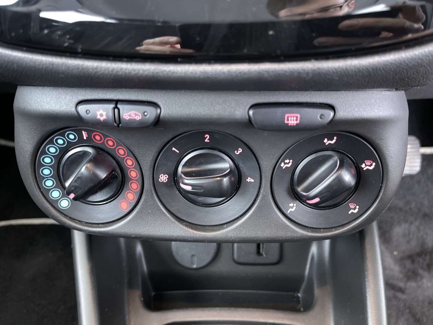 Used Vauxhall Corsa 2017 for sale - 75958777: Photo 43