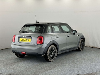 Used MINI Hatch 2017 for sale - 78210411: Photo