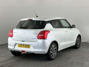 Used Suzuki Swift 2022 for sale - 78306645: Photo
