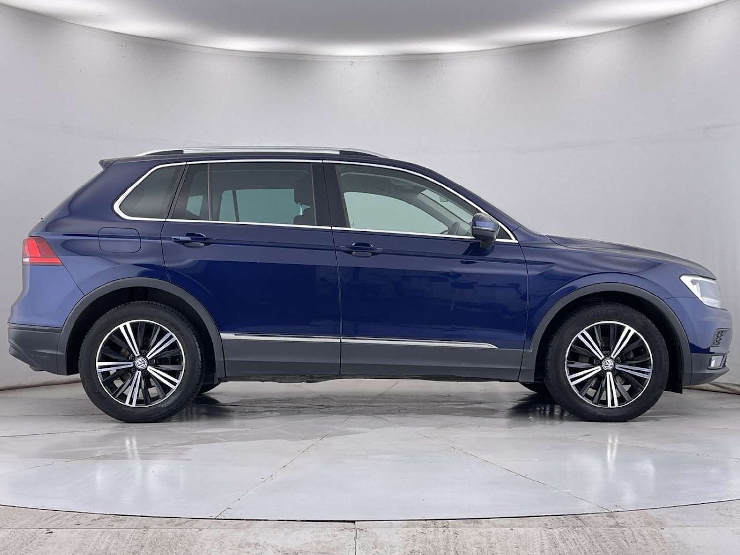 Used Volkswagen Tiguan 2018 for sale - 76385800: Photo 15
