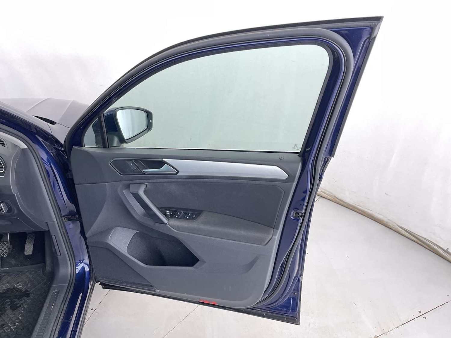 Used Volkswagen Tiguan 2018 for sale - 76385800: Photo 29