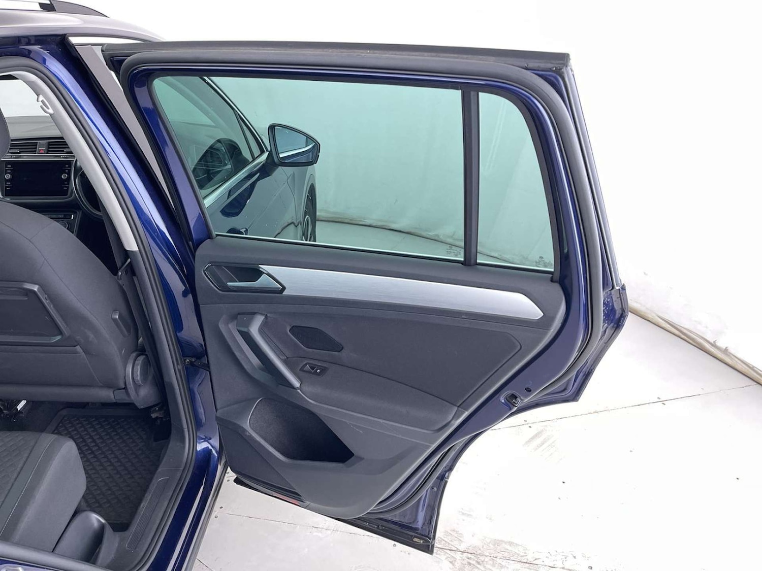 Used Volkswagen Tiguan 2018 for sale - 76385800: Photo 30