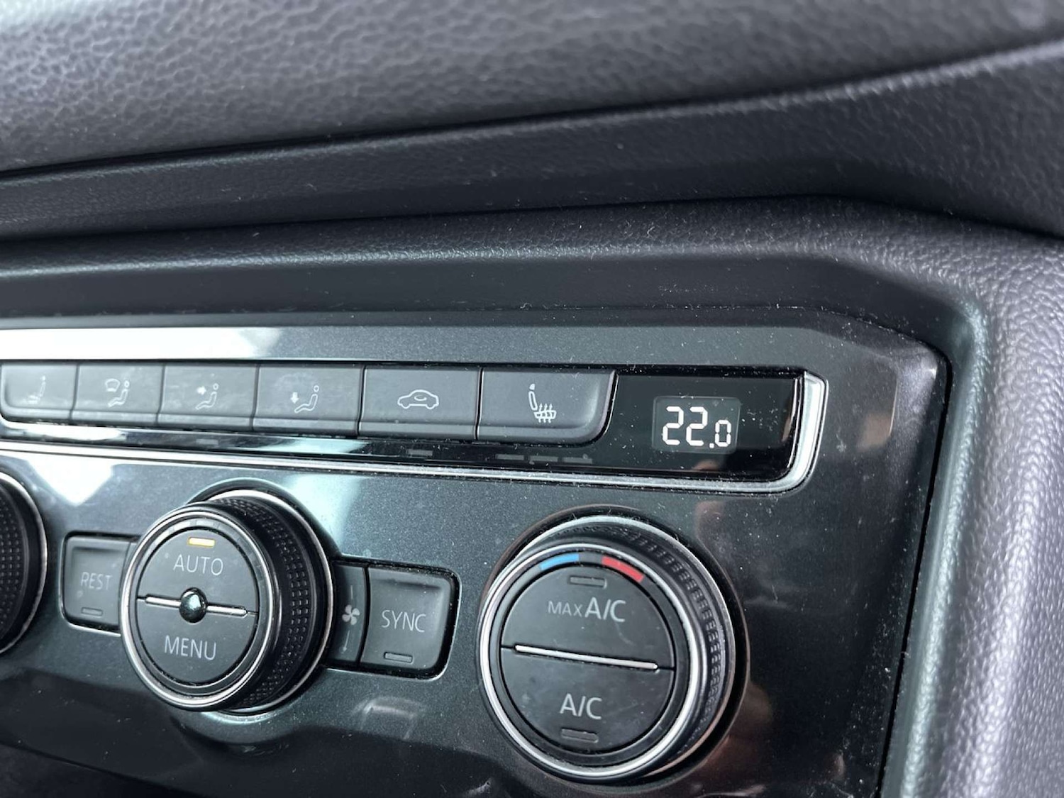 Used Volkswagen Tiguan 2018 for sale - 76385800: Photo 56