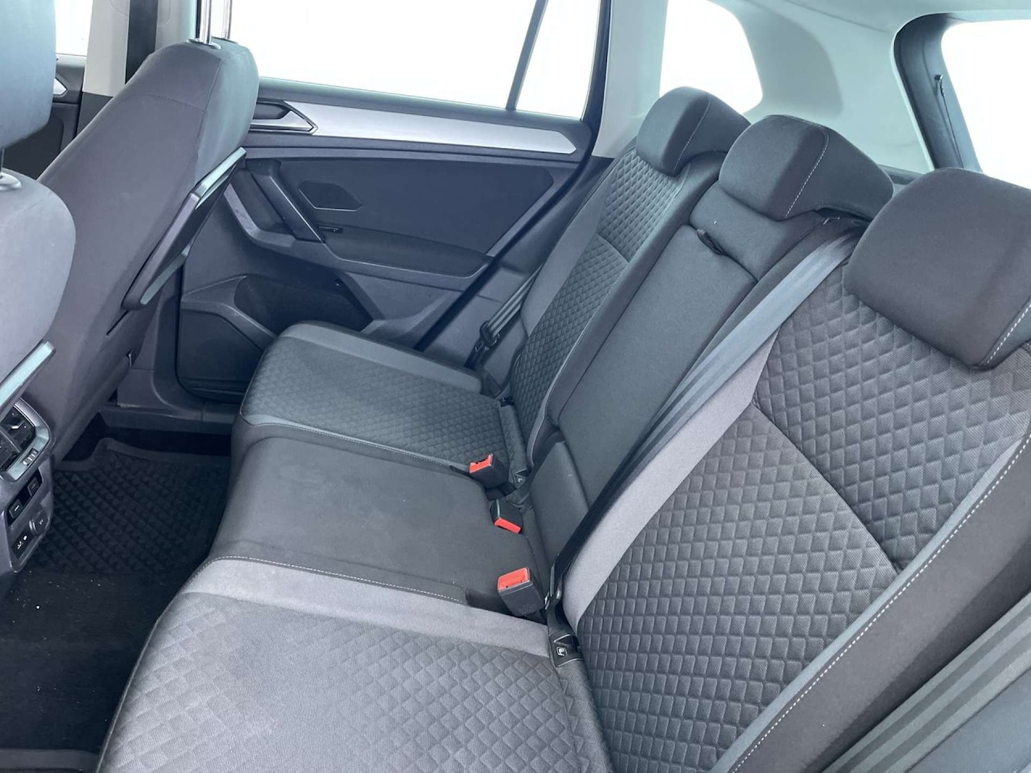 Used Volkswagen Tiguan 2018 for sale - 76385800: Photo 9