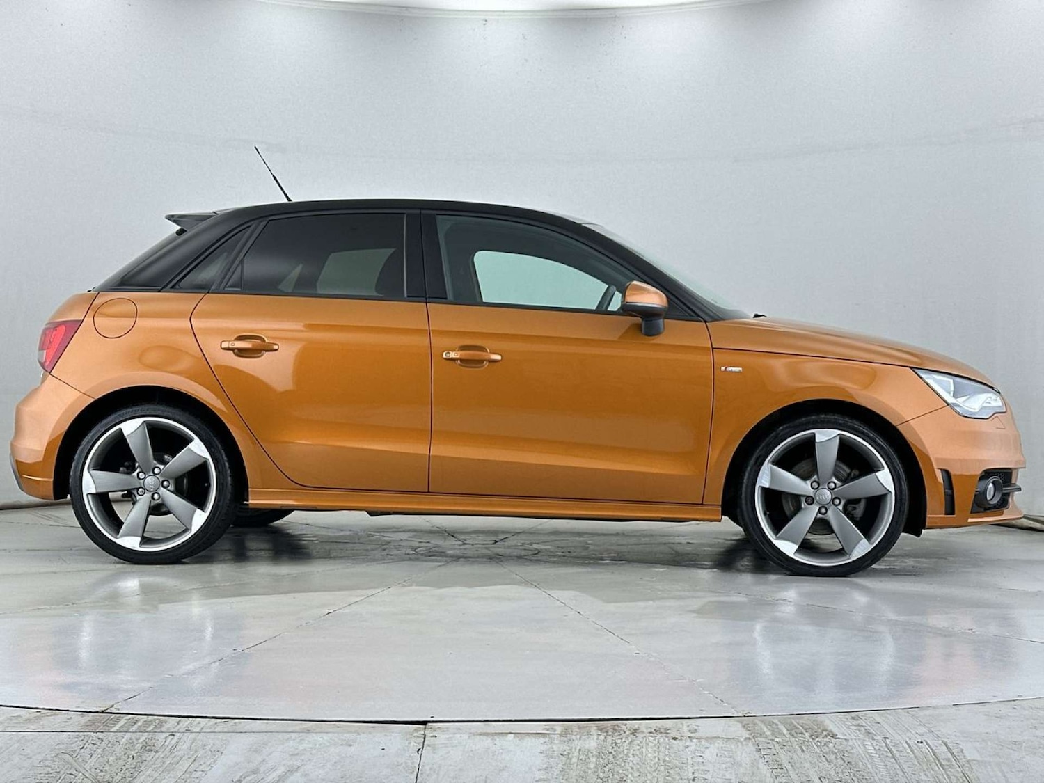 Used Audi A1 2014 for sale - 77452516: Photo 15