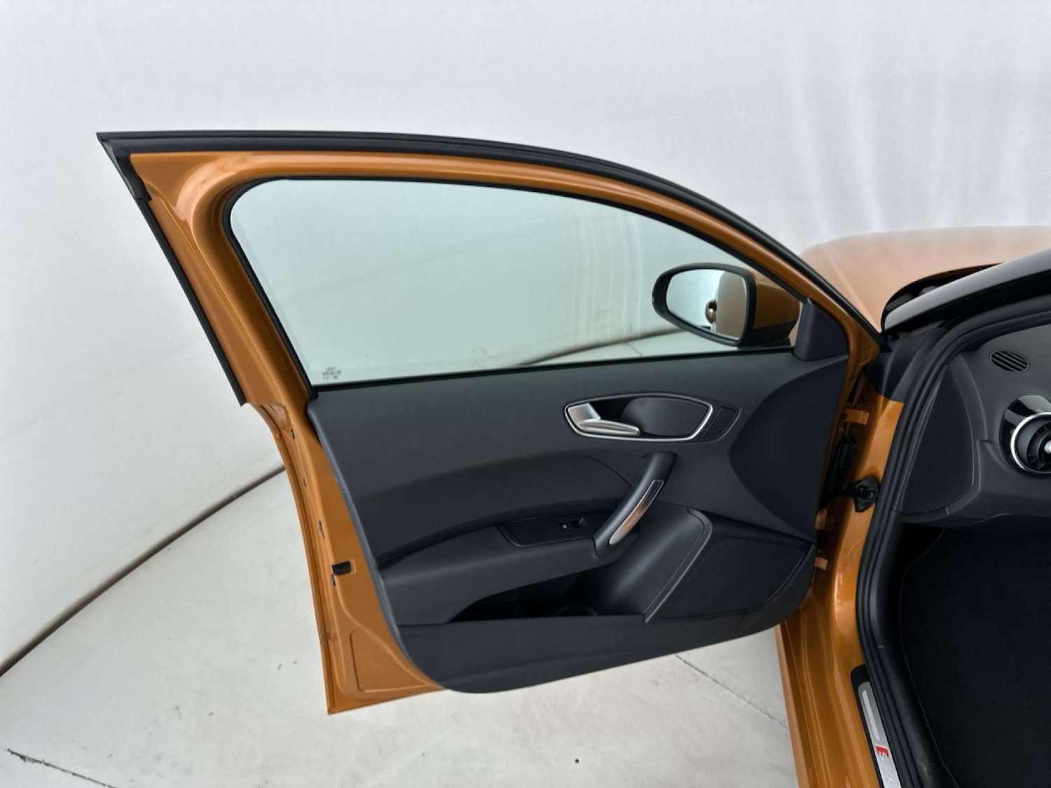 Used Audi A1 2014 for sale - 77452516: Photo 27