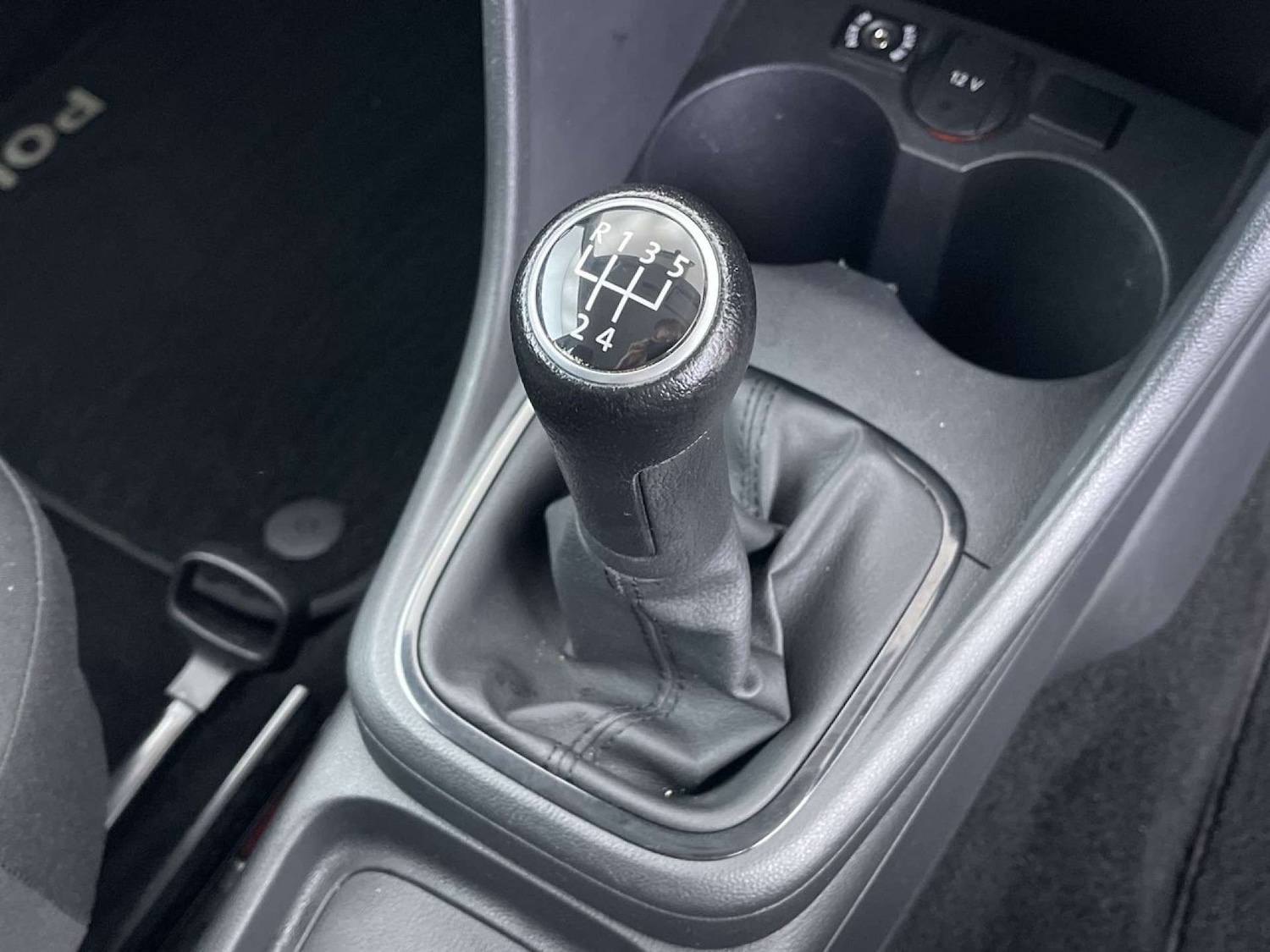 Used Volkswagen Polo 2011 for sale - 76547258: Photo 42