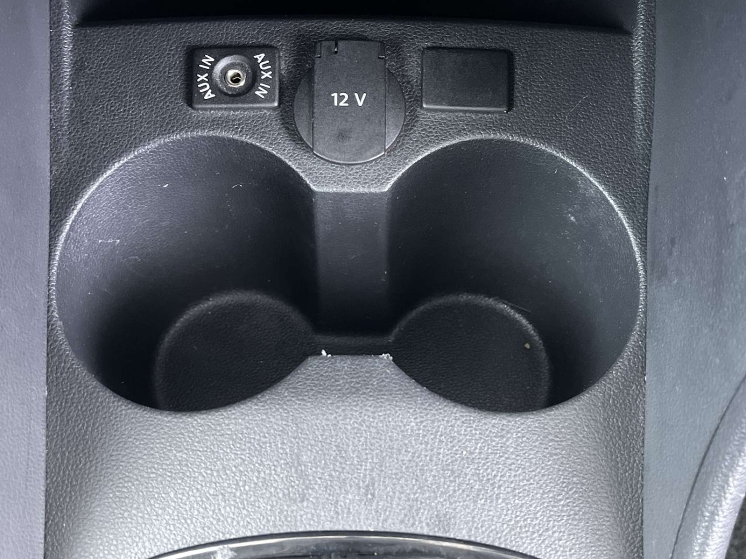 Used Volkswagen Polo 2011 for sale - 76547258: Photo 43