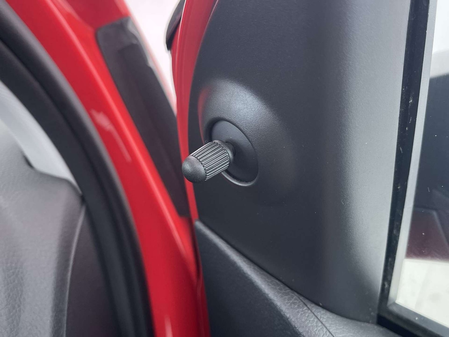 Used Volkswagen Polo 2011 for sale - 76547258: Photo 48