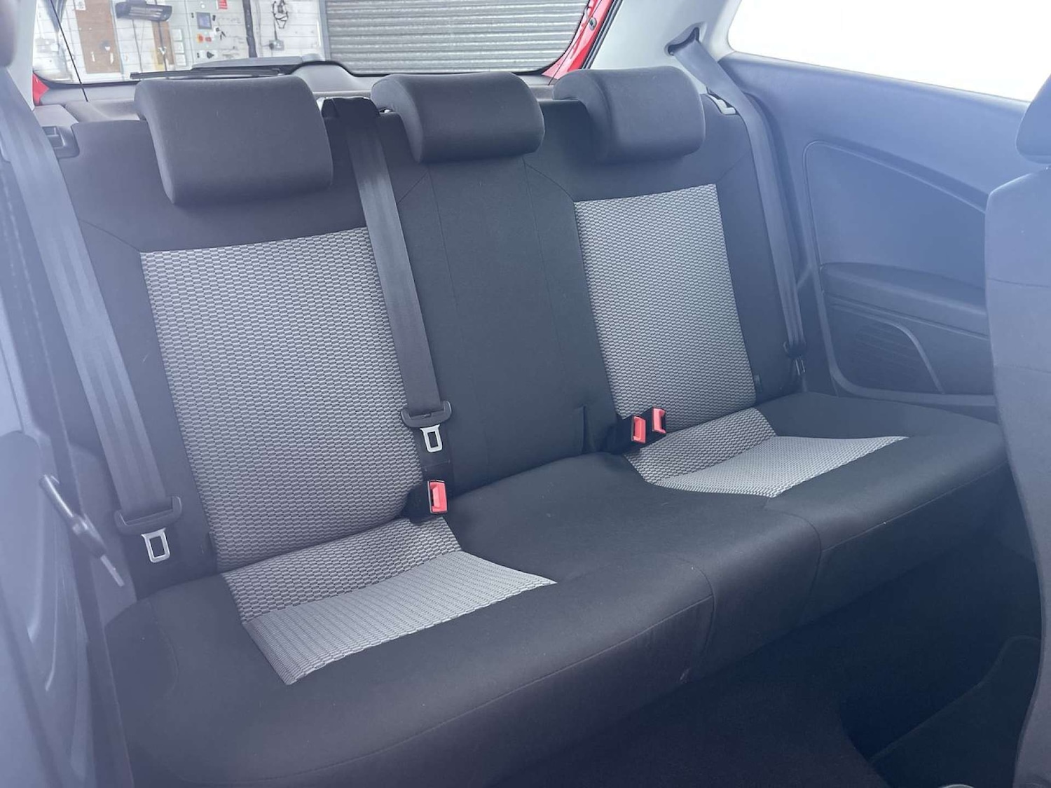 Used Volkswagen Polo 2011 for sale - 76547258: Photo 9