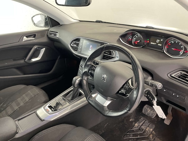 Used Peugeot 308 2016 for sale - 76319734: Photo 11