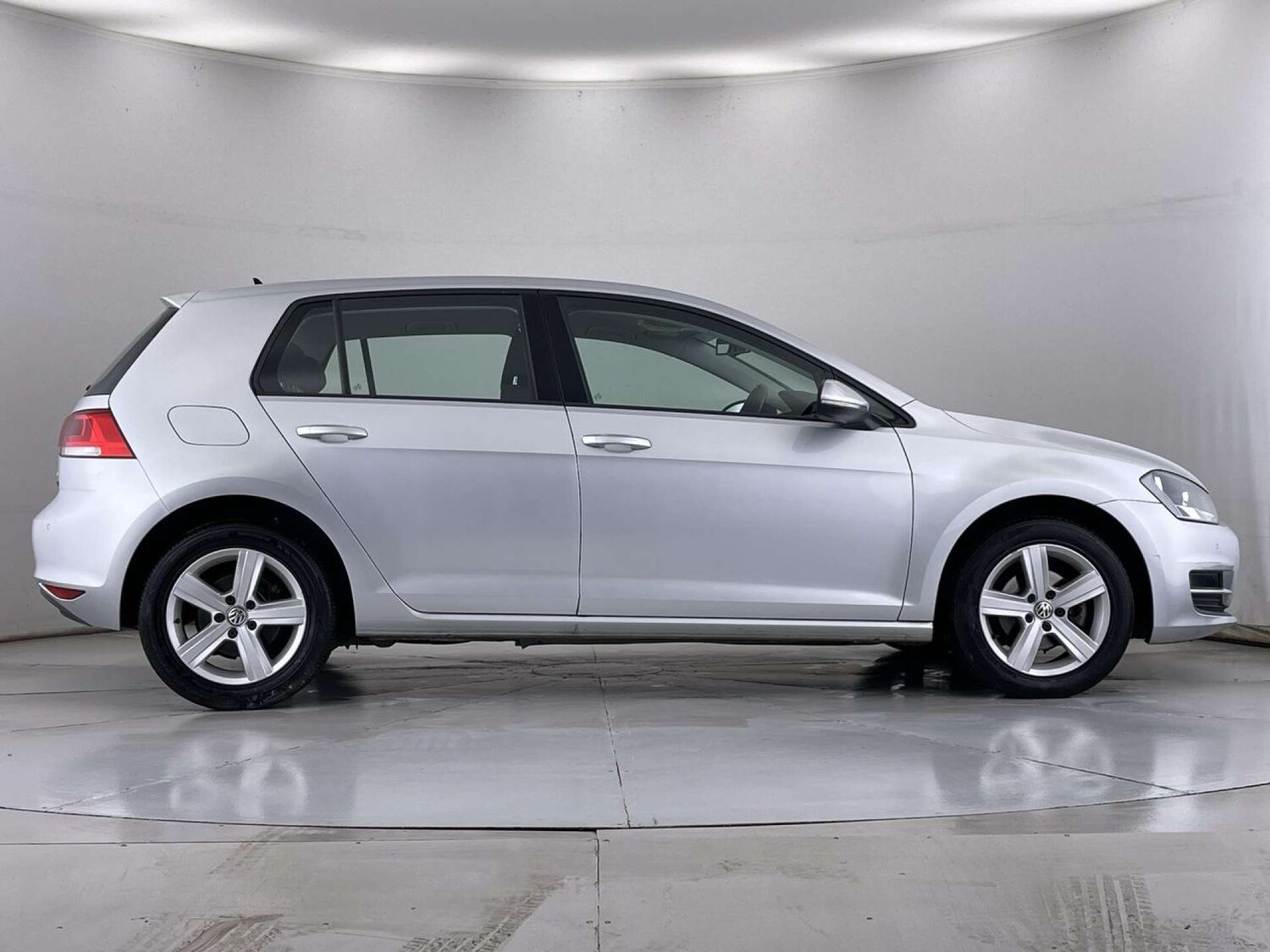 Used Volkswagen Golf 2015 for sale - 76280370: Photo 13