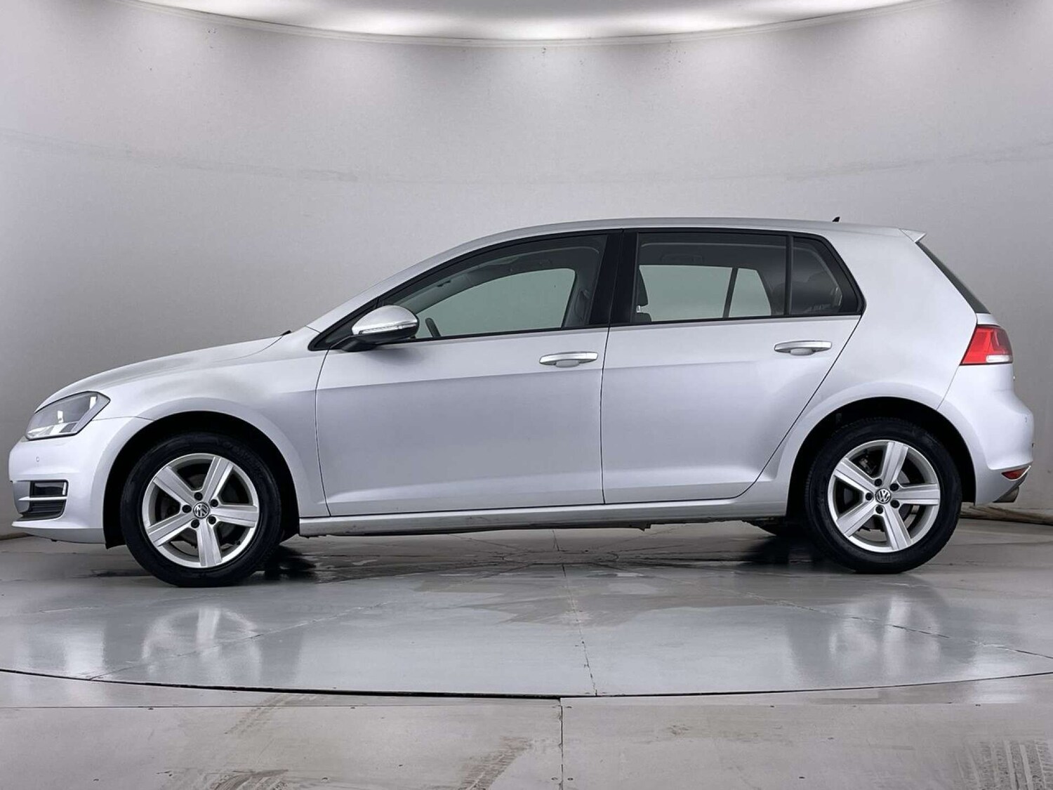 Used Volkswagen Golf 2015 for sale - 76280370: Photo 14
