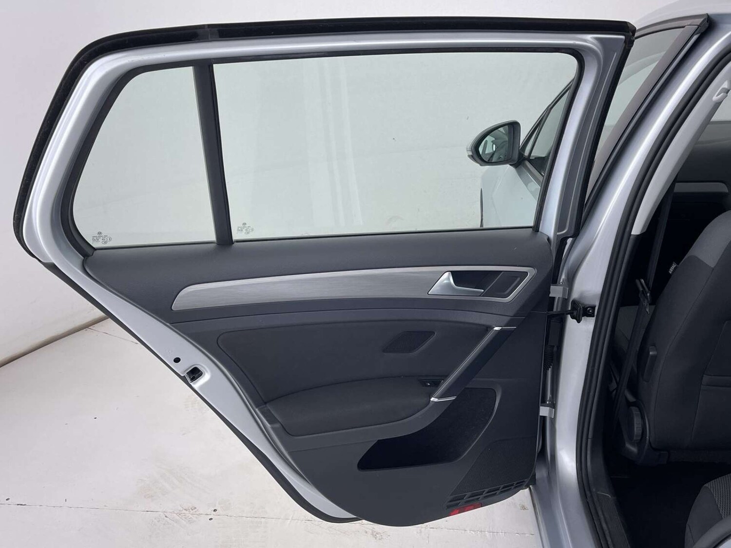 Used Volkswagen Golf 2015 for sale - 76280370: Photo 25