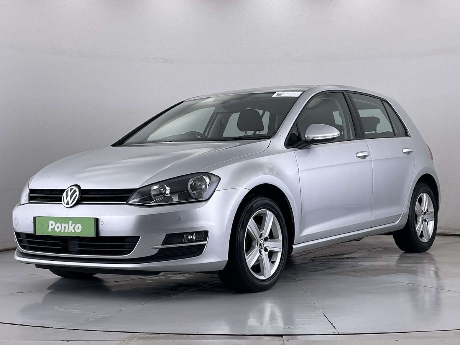 Used Volkswagen Golf 2015 for sale - 76280370: Photo 3
