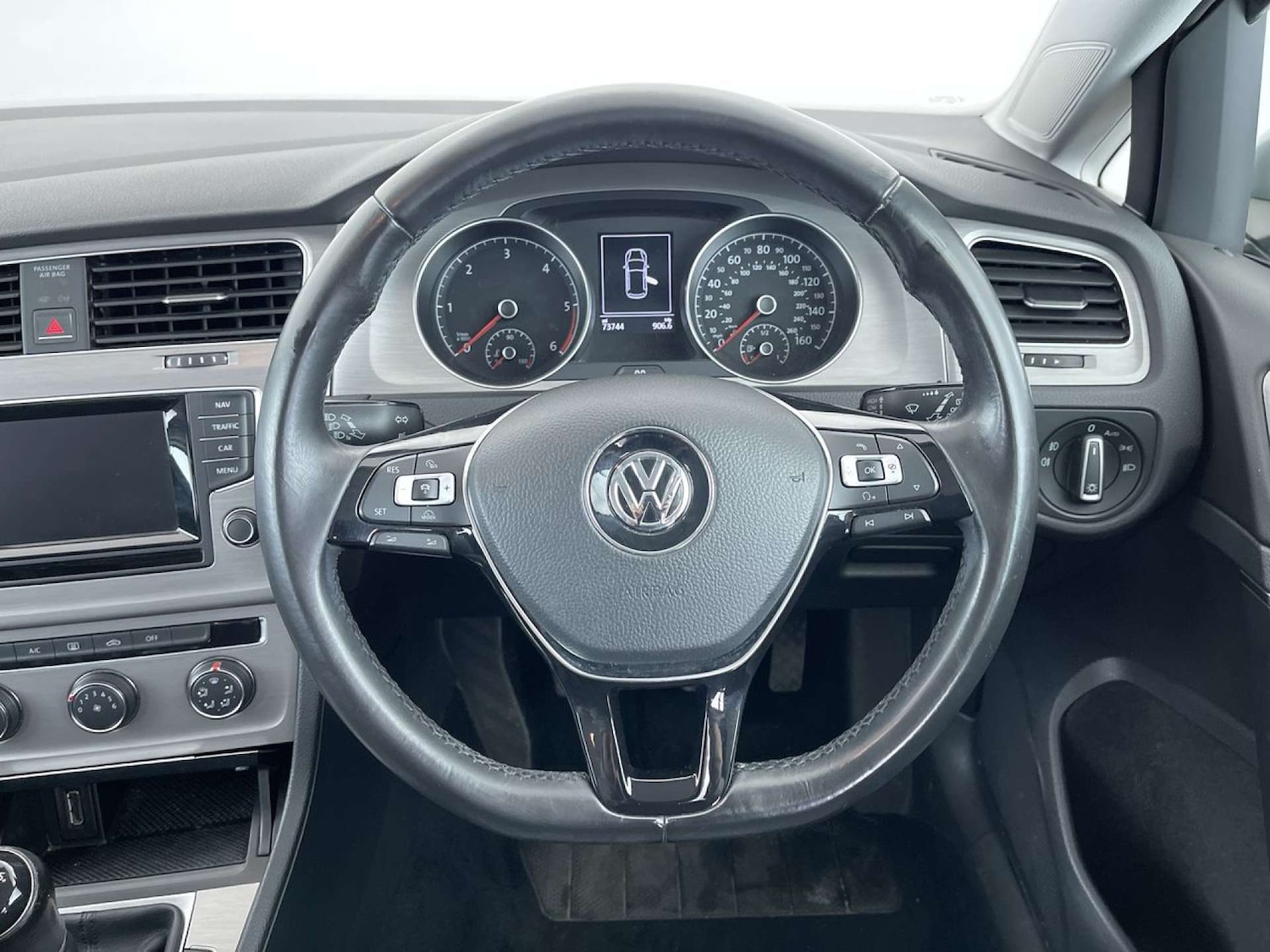 Used Volkswagen Golf 2015 for sale - 76280370: Photo 33