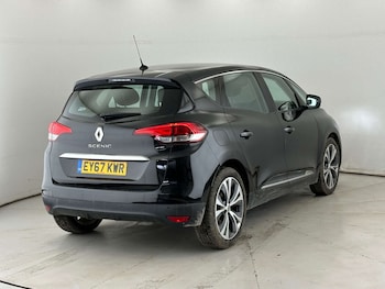 Used Renault Scenic 2017 for sale - 77931994: Photo