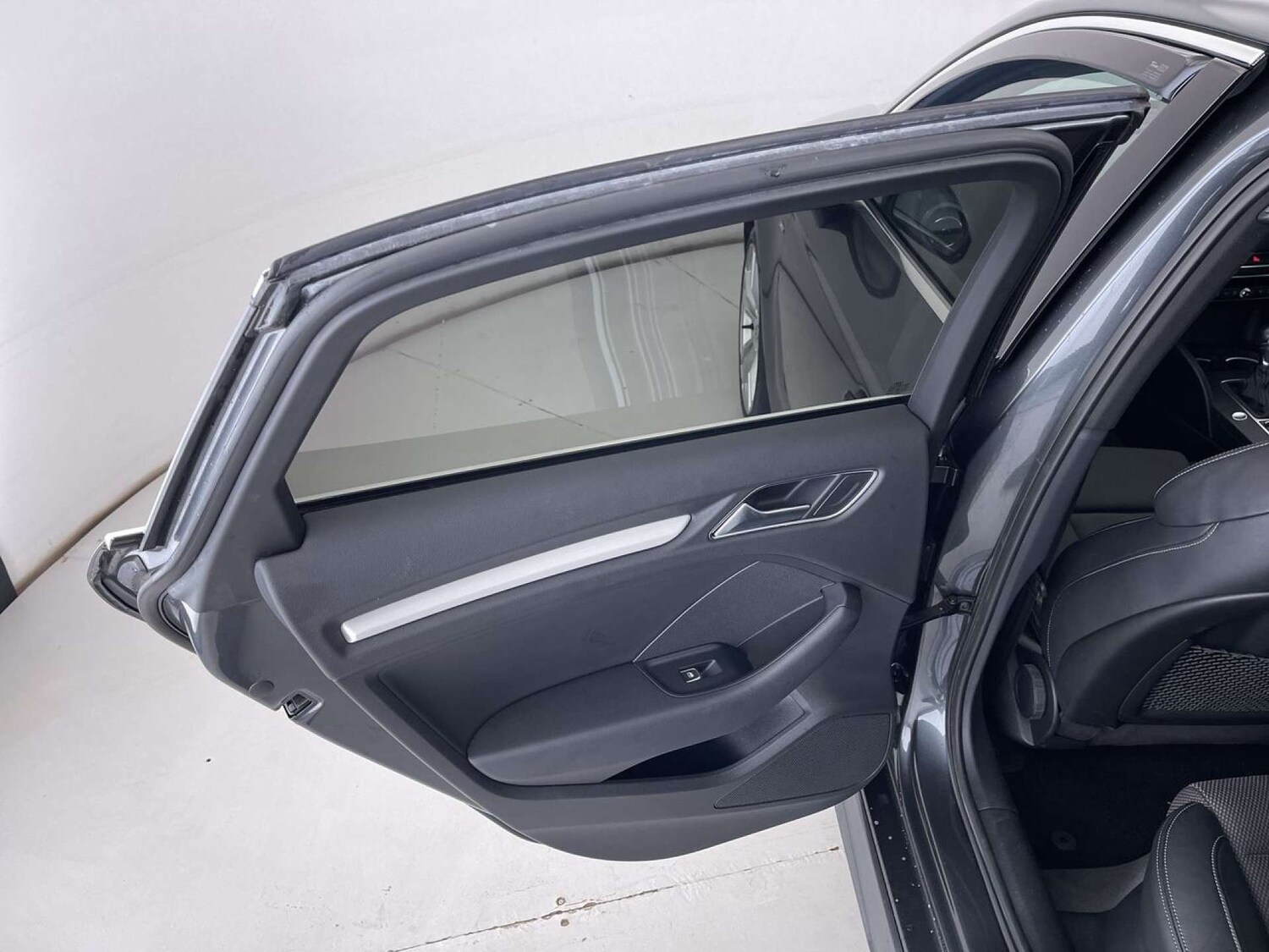 Used Audi A3 2017 for sale - 76602029: Photo 28